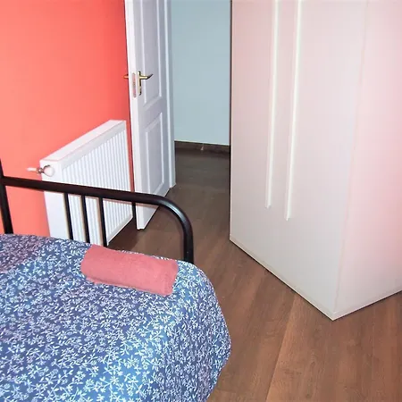 Spark בית אירוח *